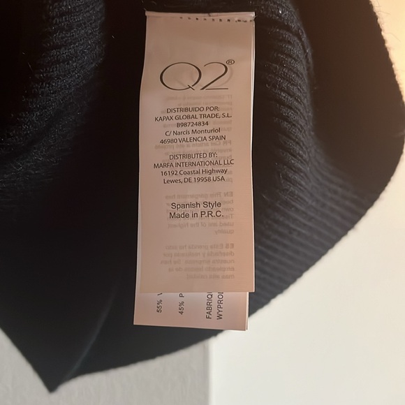 O2 Turtle Neck Tank - Picture 5 of 6